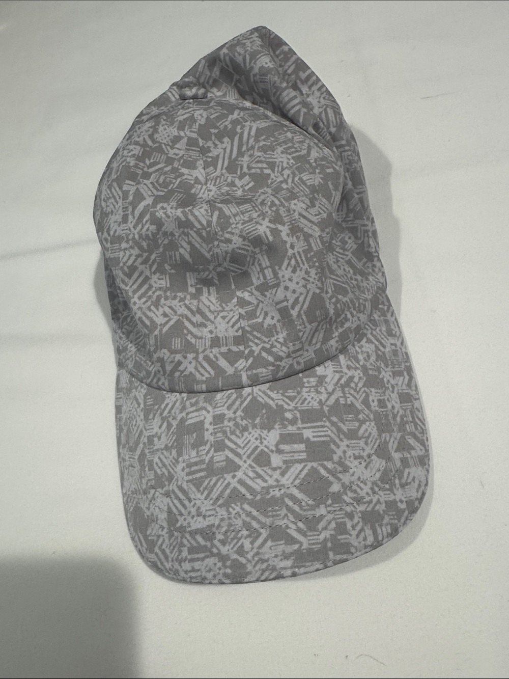 Lululemon women Gray Patterned Baseball Cap - Lightweight Hat